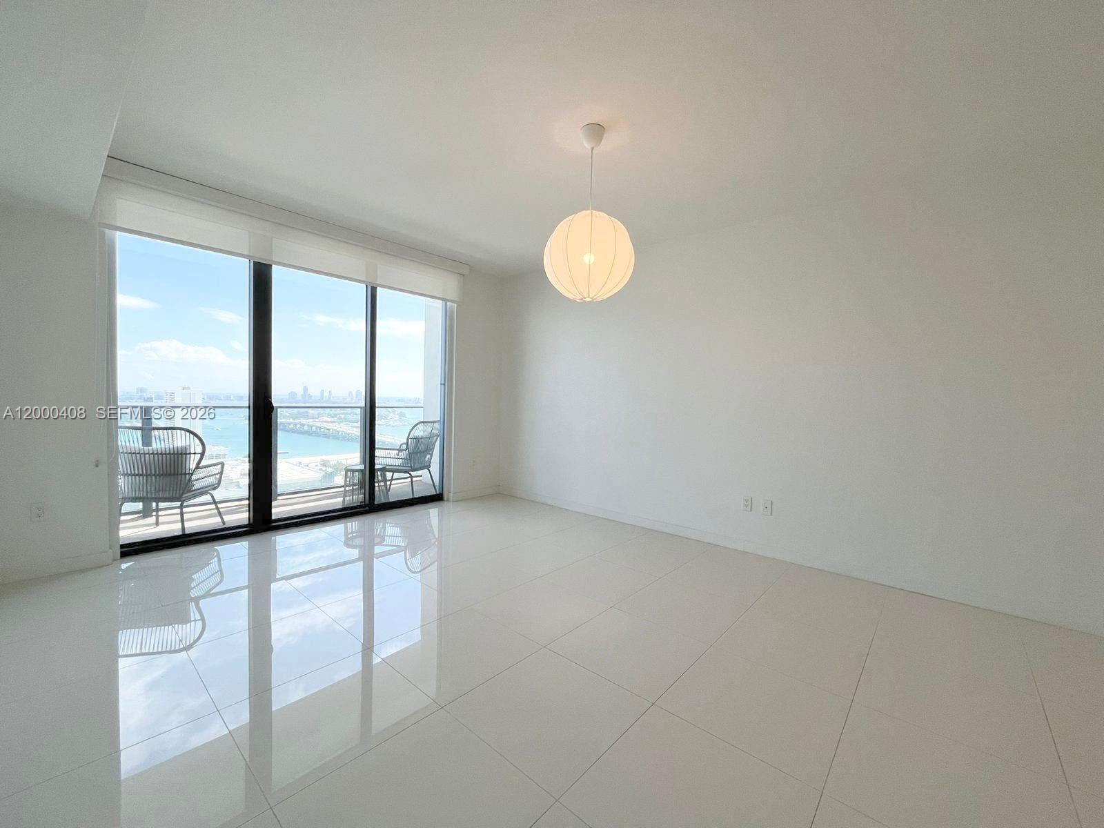 CANVAS CONDO - Residential Lease