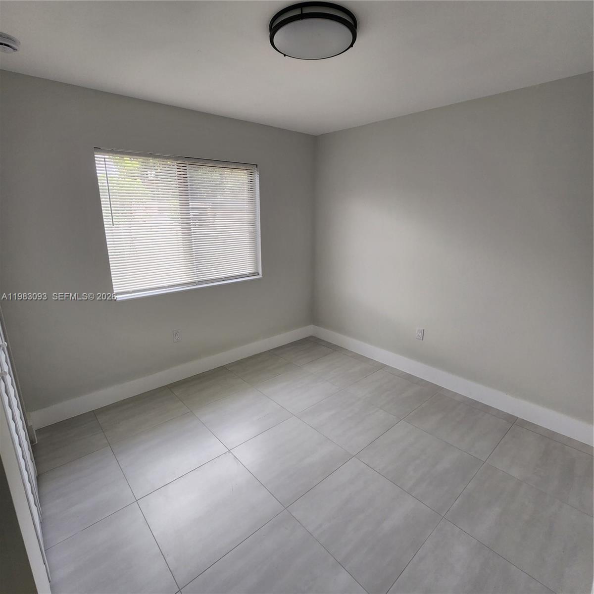 WOODMERE - Residential Lease