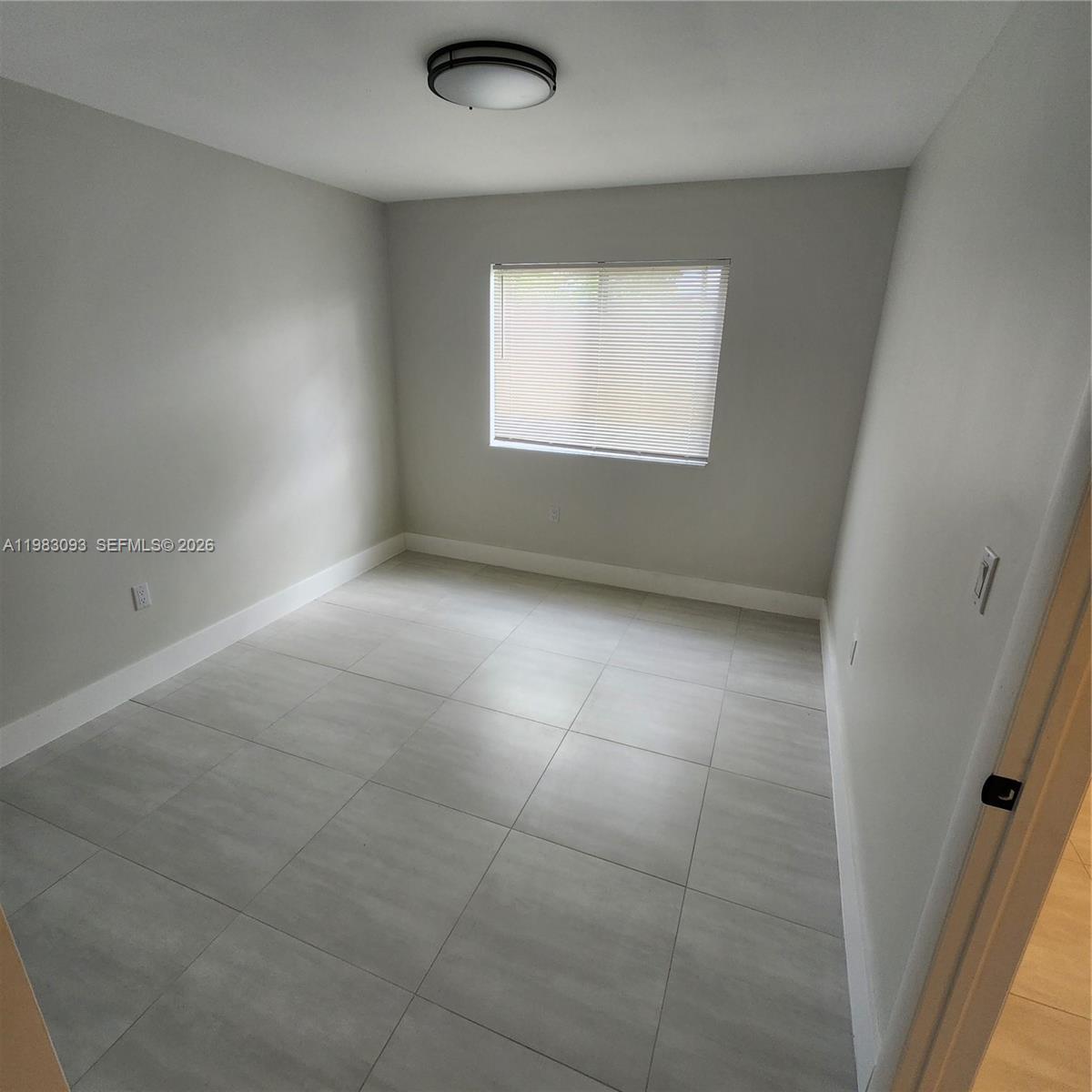 WOODMERE - Residential Lease