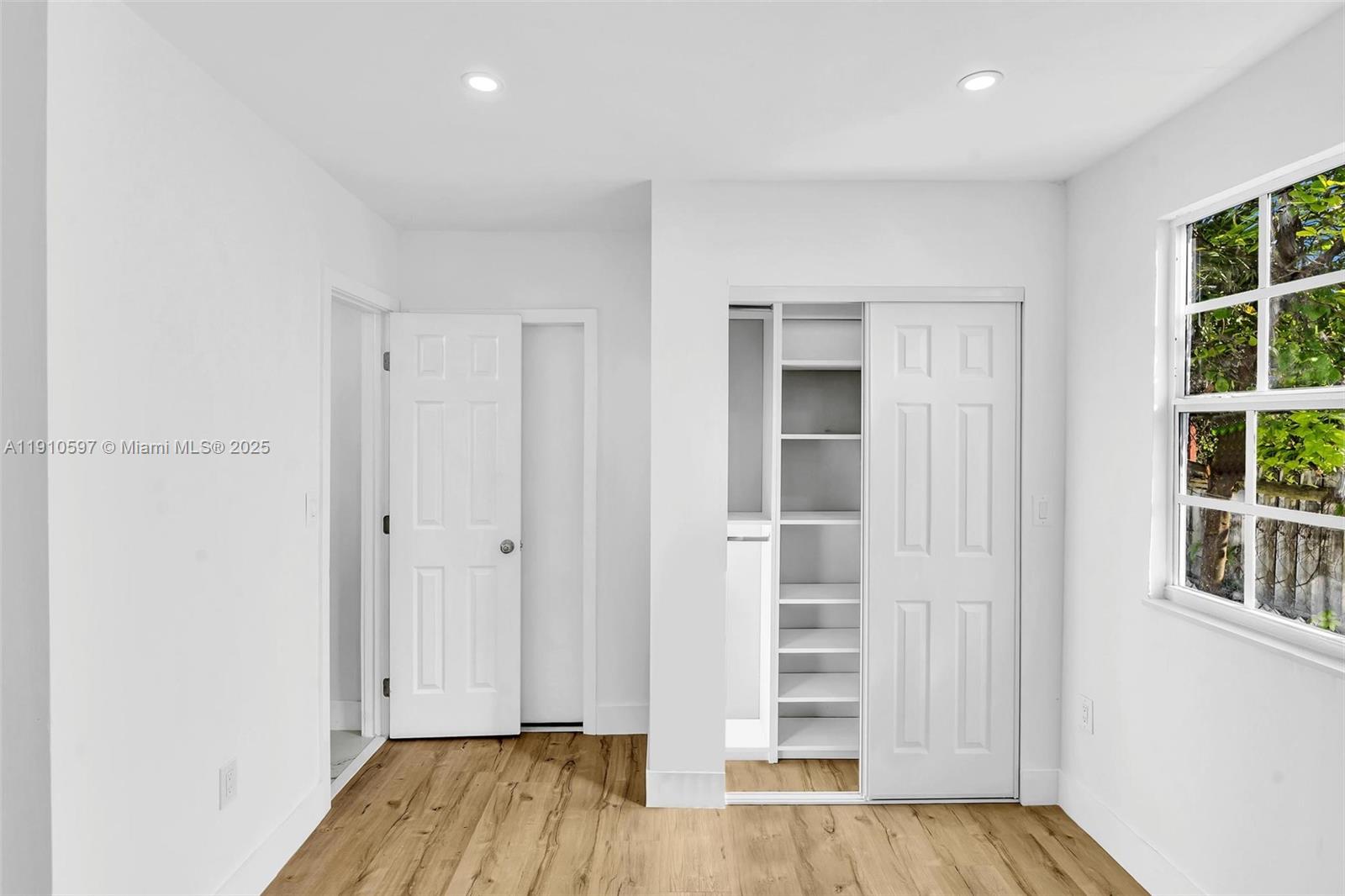 BLANTON PARK - Residential Lease