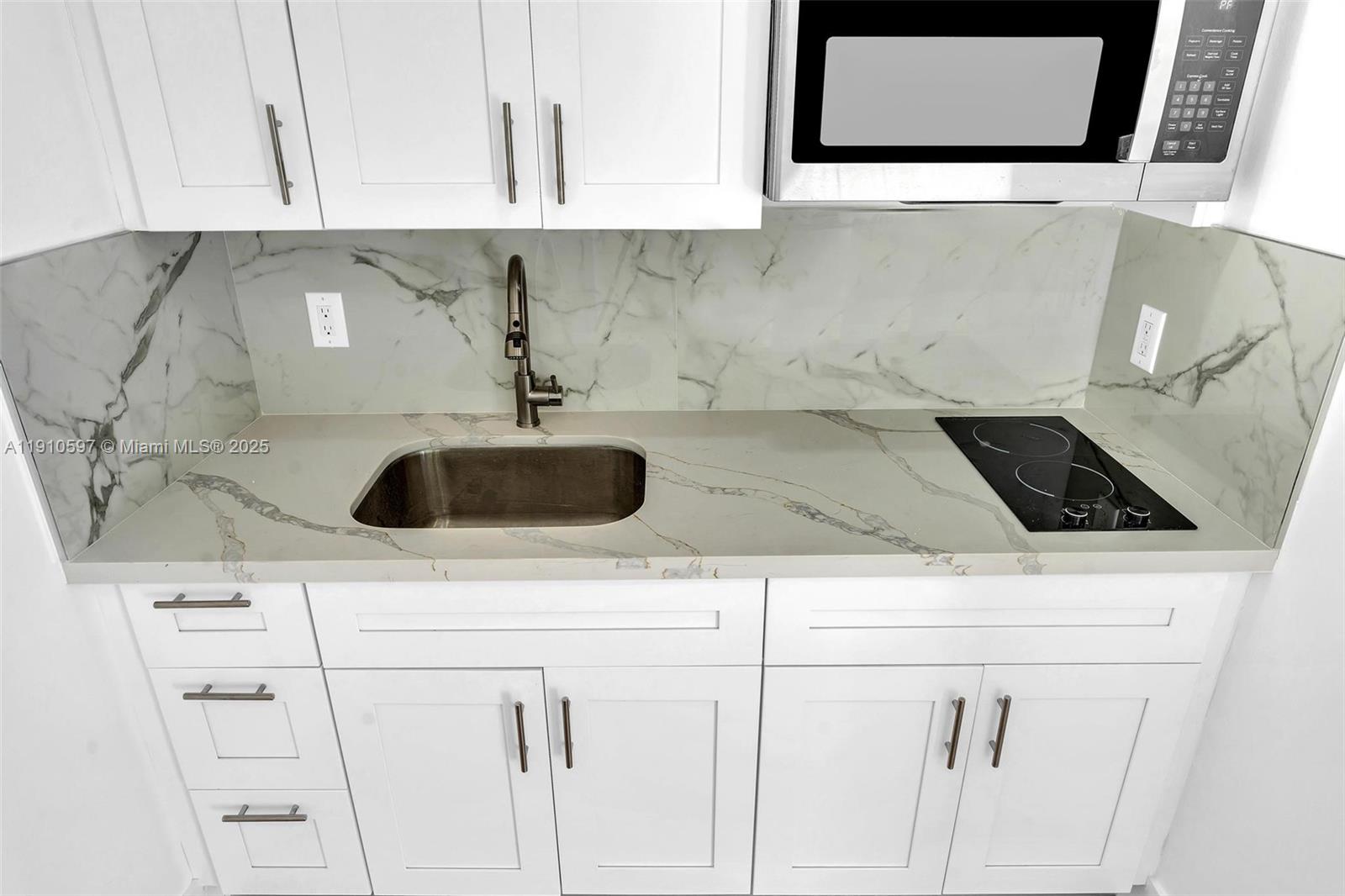 BLANTON PARK - Residential Lease