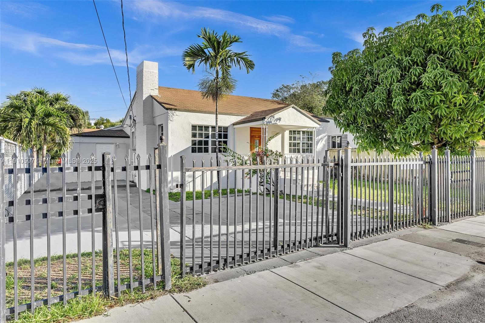 BLANTON PARK - Residential Lease