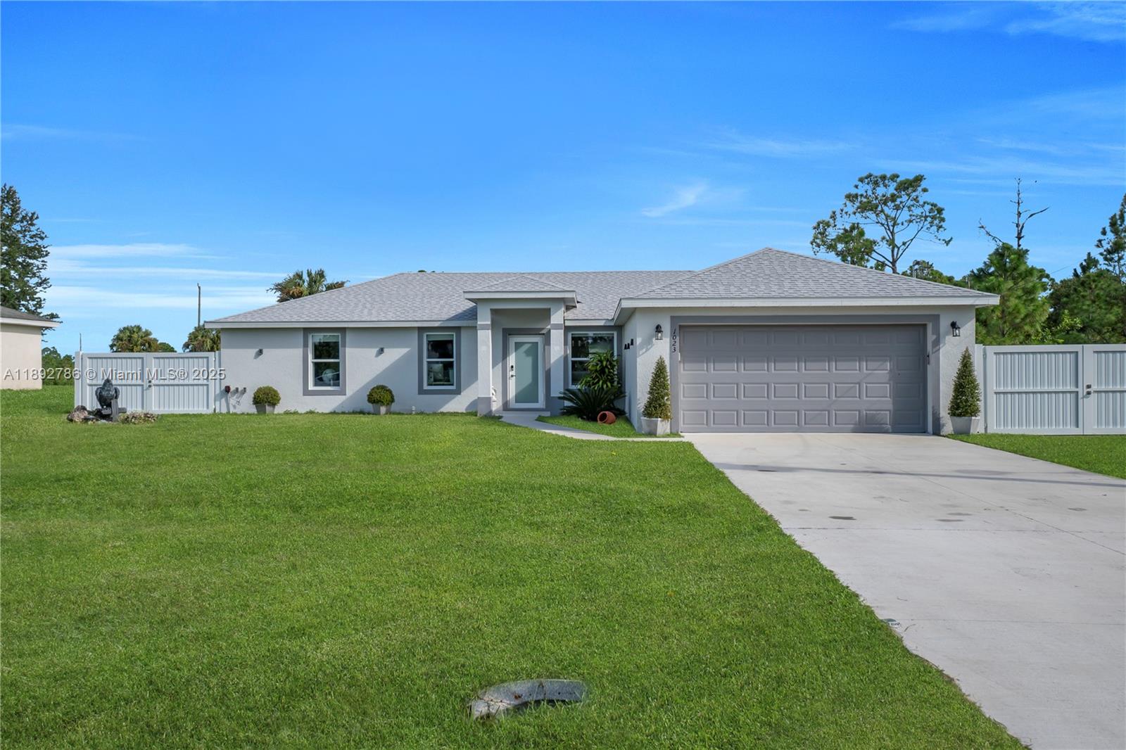 LEHIGH ACRES - Residential