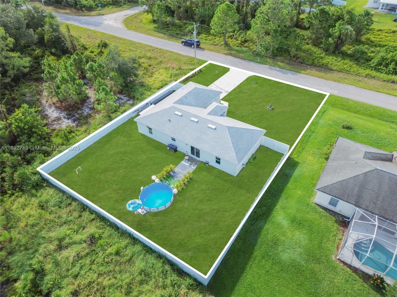 LEHIGH ACRES - Residential