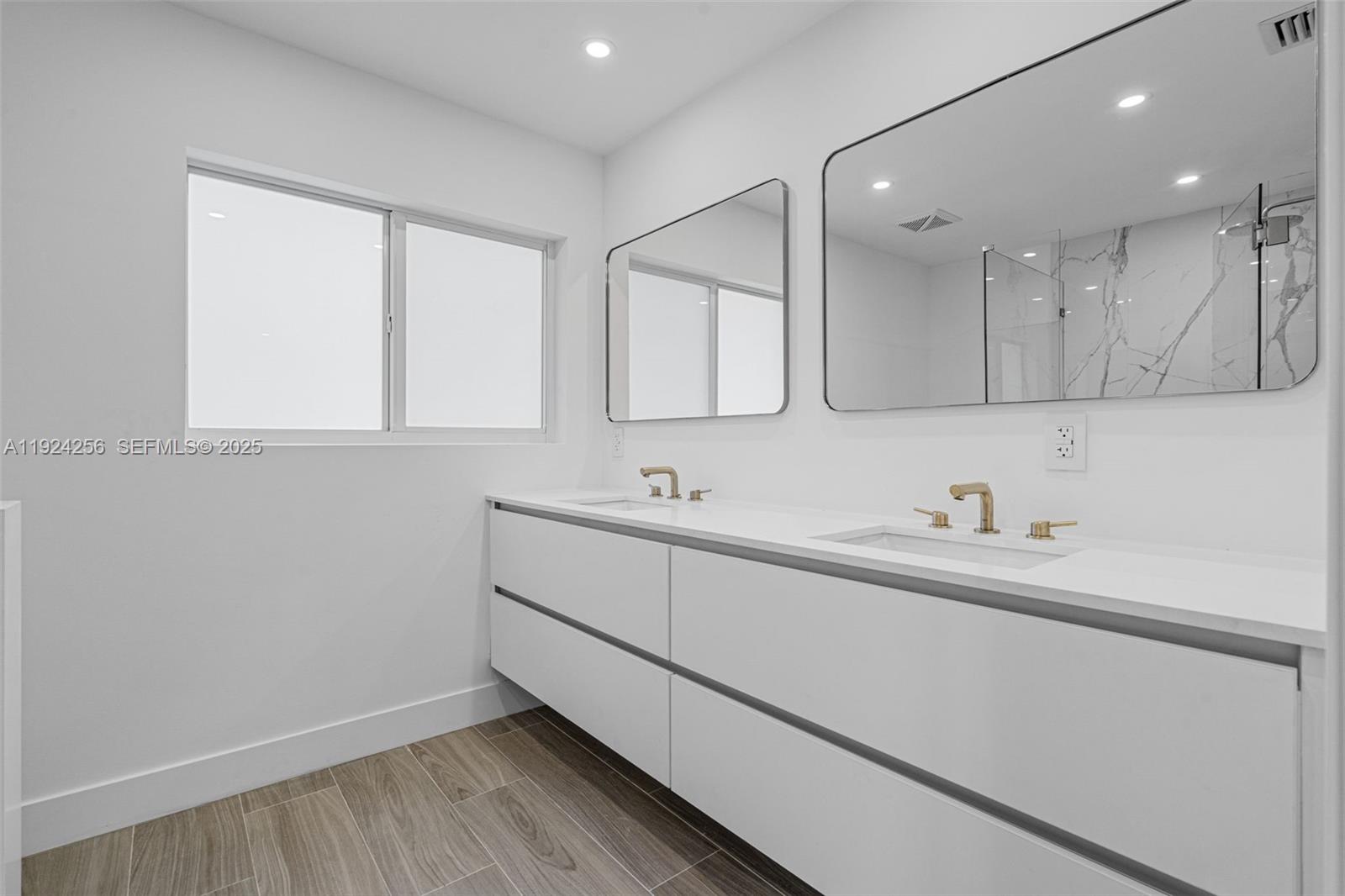 CYPRESS HARBOR 2ND SEC - Residential