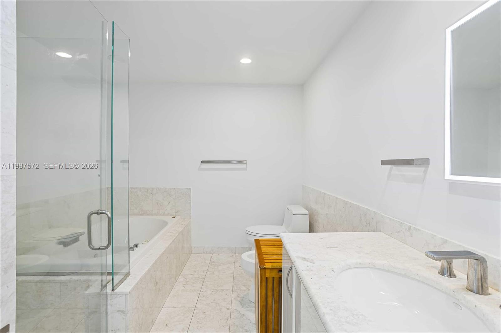 Jade Brickell - Residential