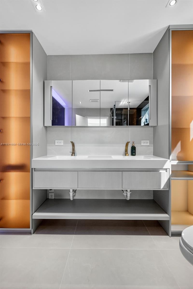 EASTERN SHORES 2ND ADDN - Residential Lease