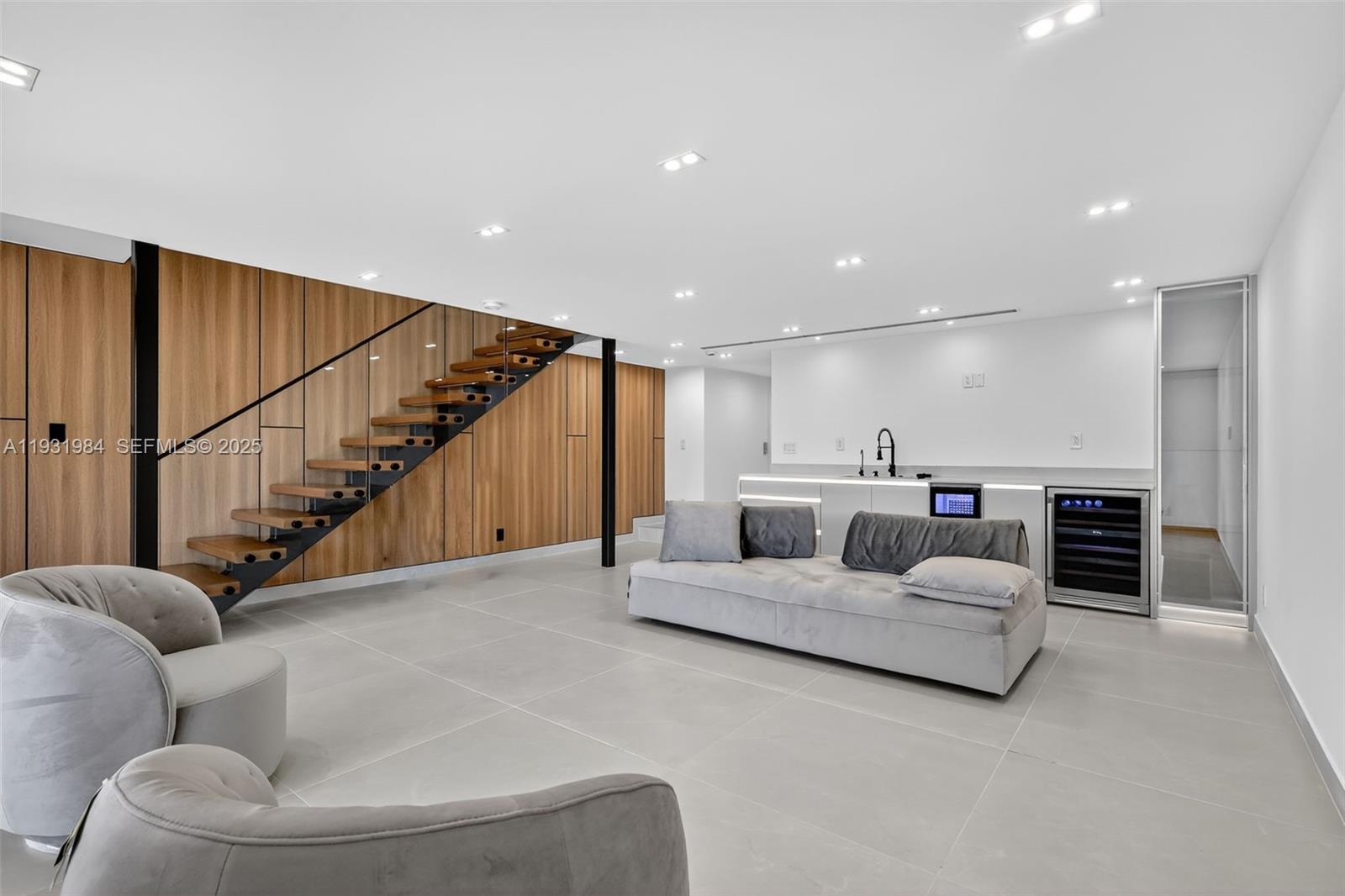 EASTERN SHORES 2ND ADDN - Residential Lease