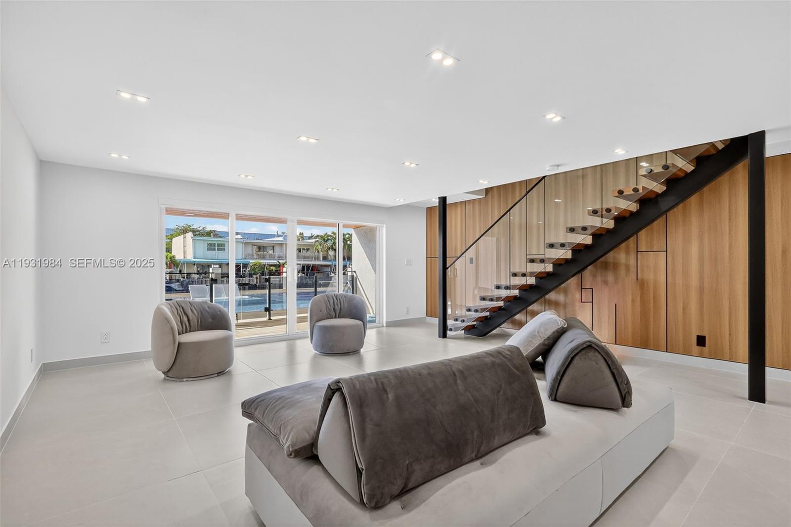 EASTERN SHORES 2ND ADDN - Residential Lease