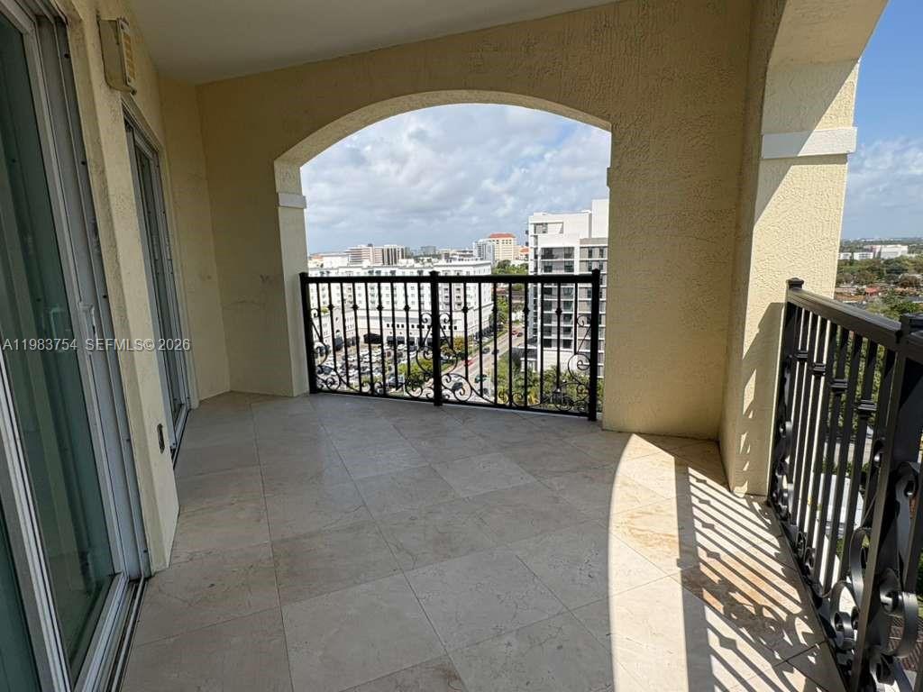 GABLES VIEW CONDO - Residential Lease