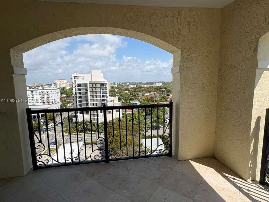 GABLES VIEW CONDO - Residential Lease
