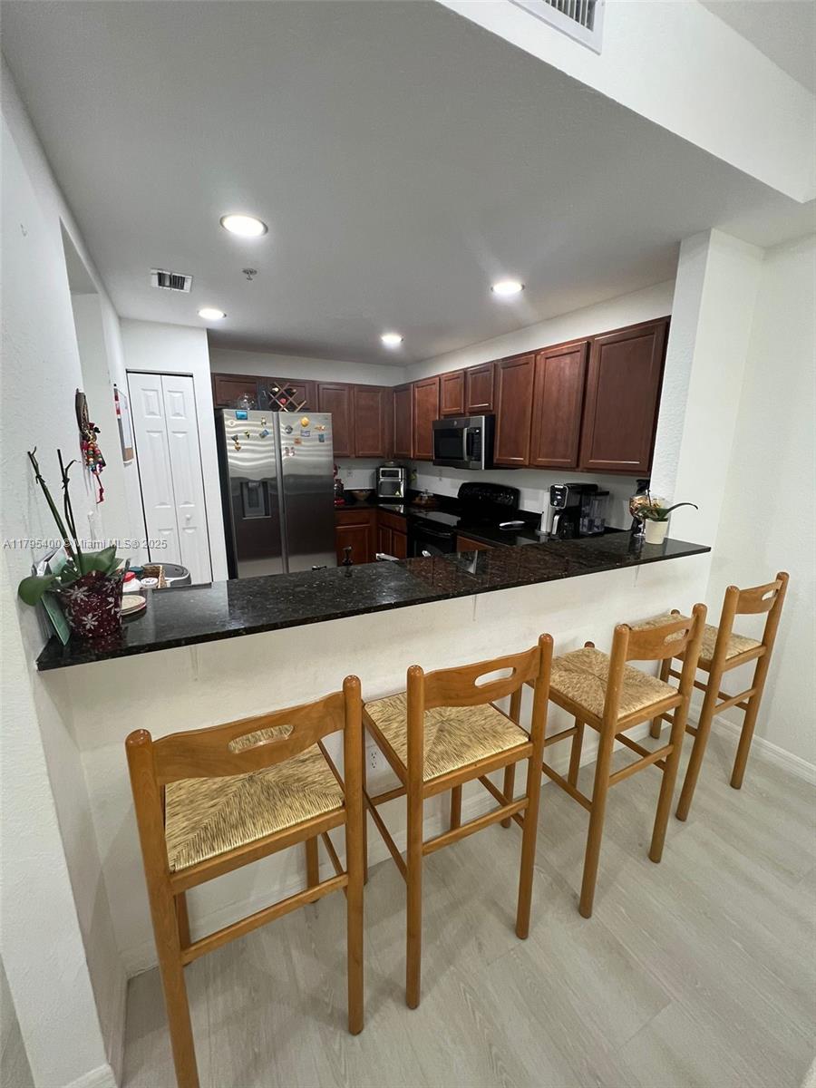 8899 NW 107th Ct 109