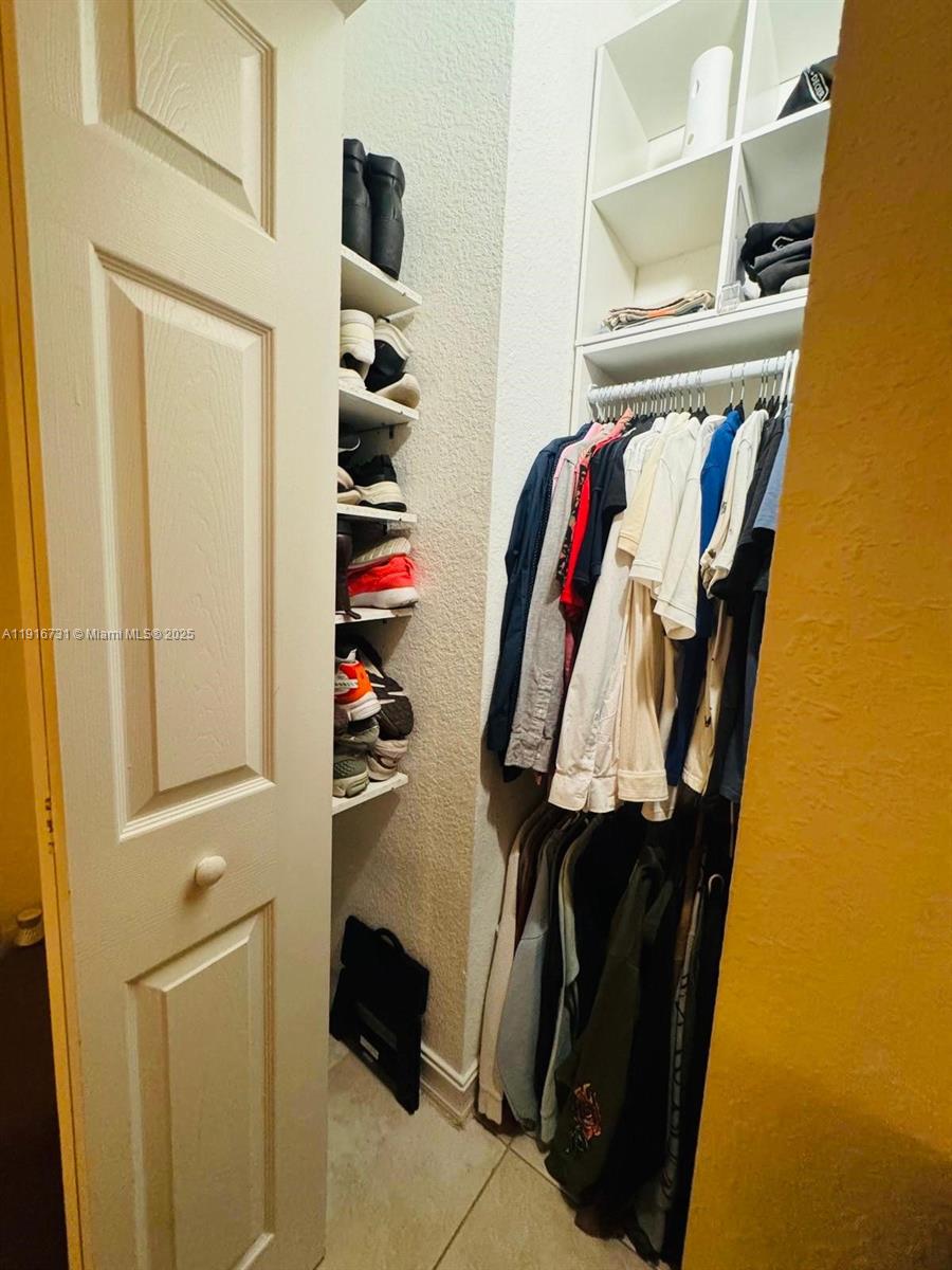 PARK PLACE AT MIDWAY COND - Residential Lease