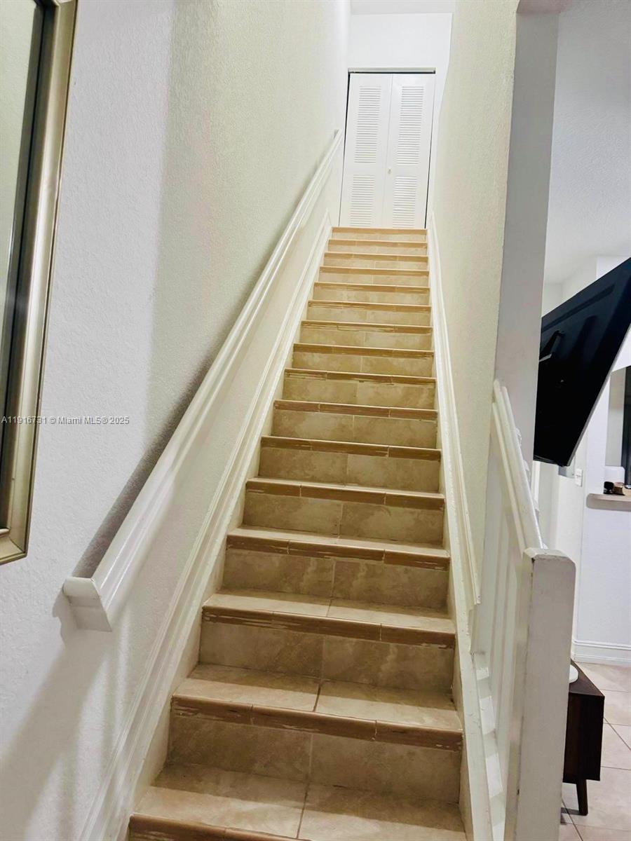 PARK PLACE AT MIDWAY COND - Residential Lease