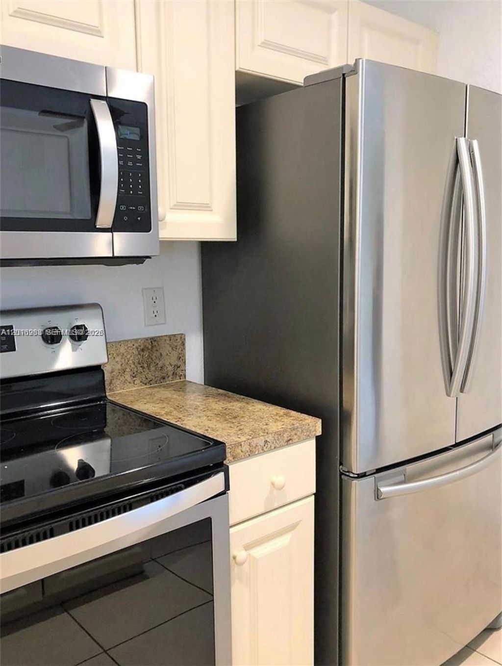 Photo of 1971 Freeport Ln #4915, Riviera Beach, FL 33404 (MLS # A12016983)