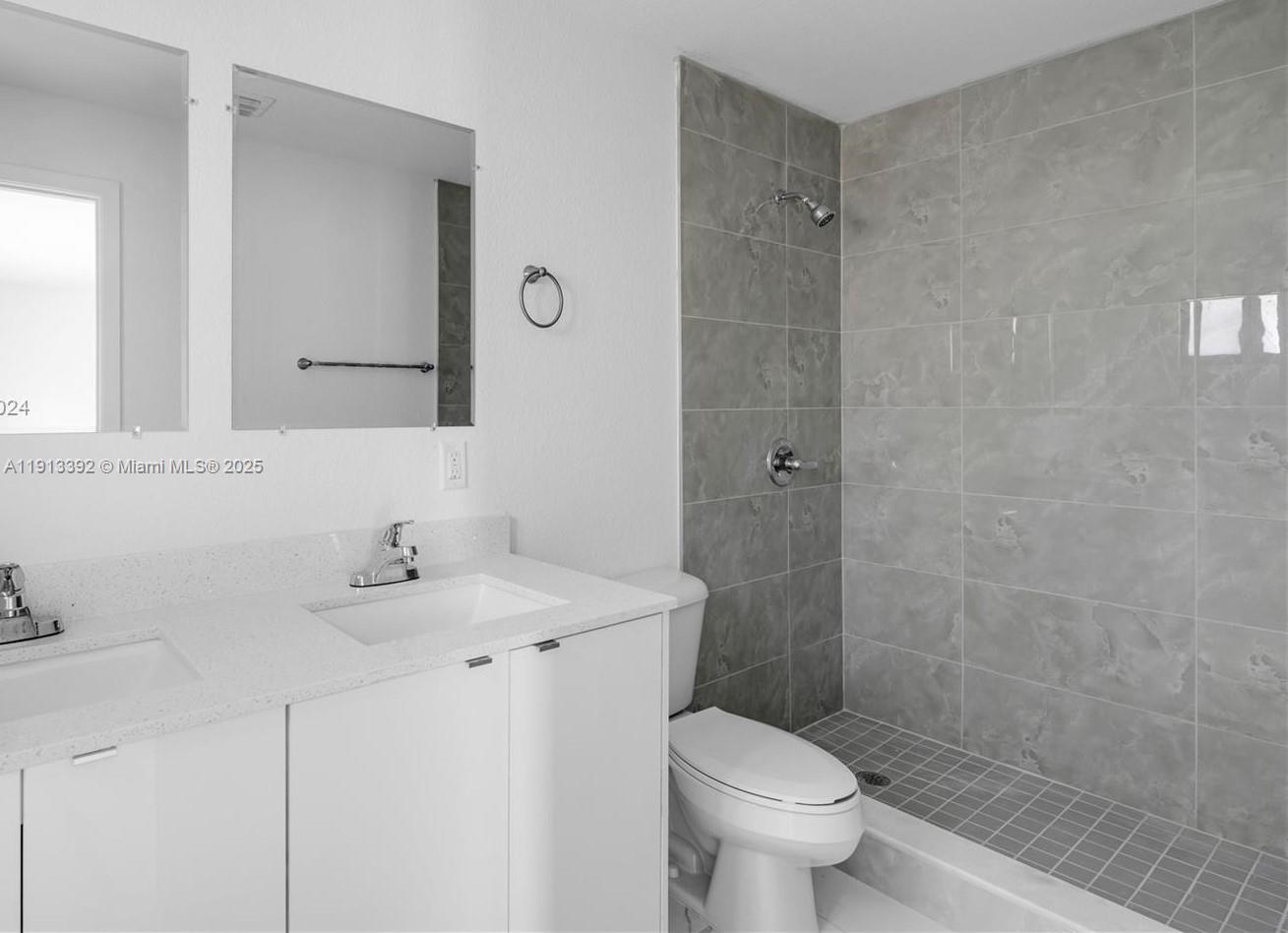 DOWNER PALMS DIV 2 - Residential Lease