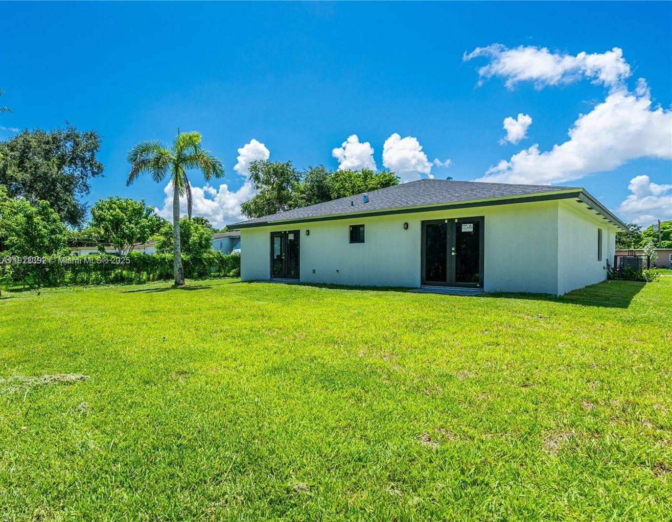 DOWNER PALMS DIV 2 - Residential Lease