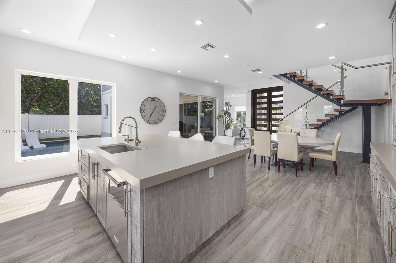 XANADU BY THE SEA - Residential