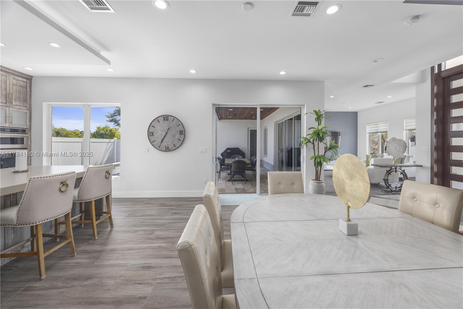 XANADU BY THE SEA - Residential