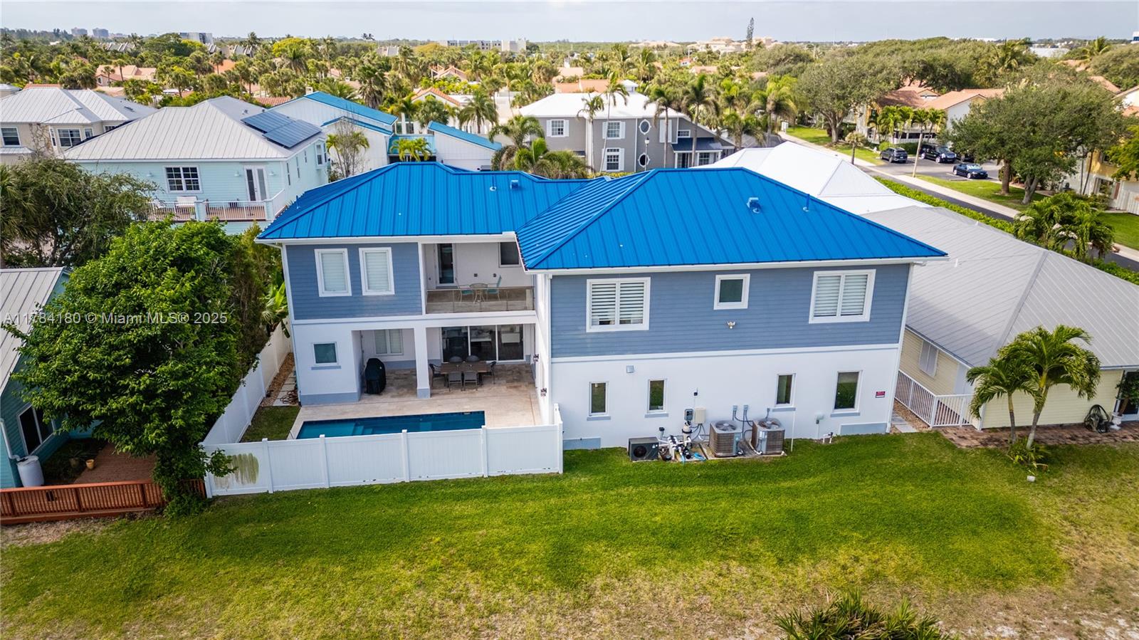 XANADU BY THE SEA - Residential
