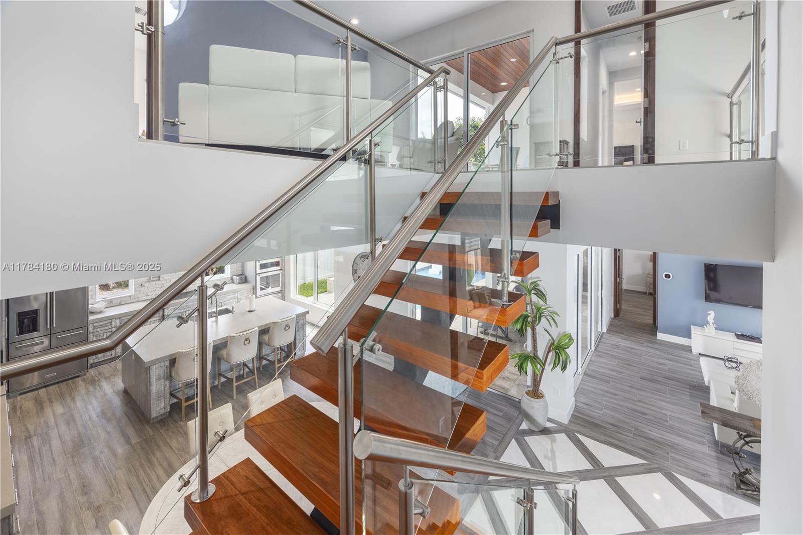XANADU BY THE SEA - Residential