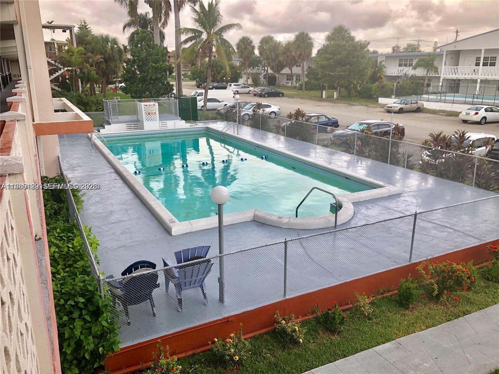 FLORIDIAN ARMS CONDO - Residential Lease