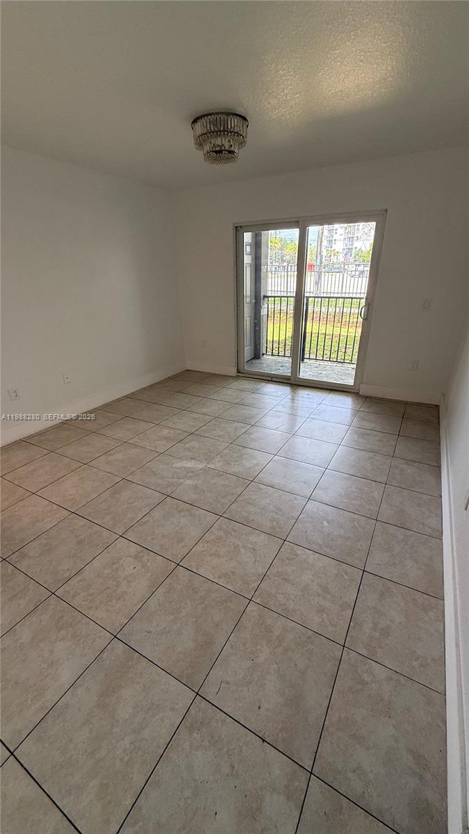 VISTA TRACE 2 CONDO - Residential Lease