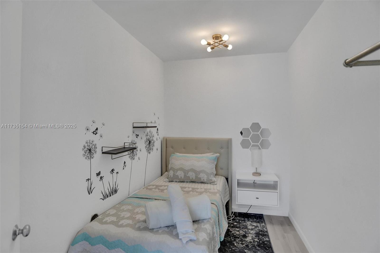 5600 CONDO - Residential