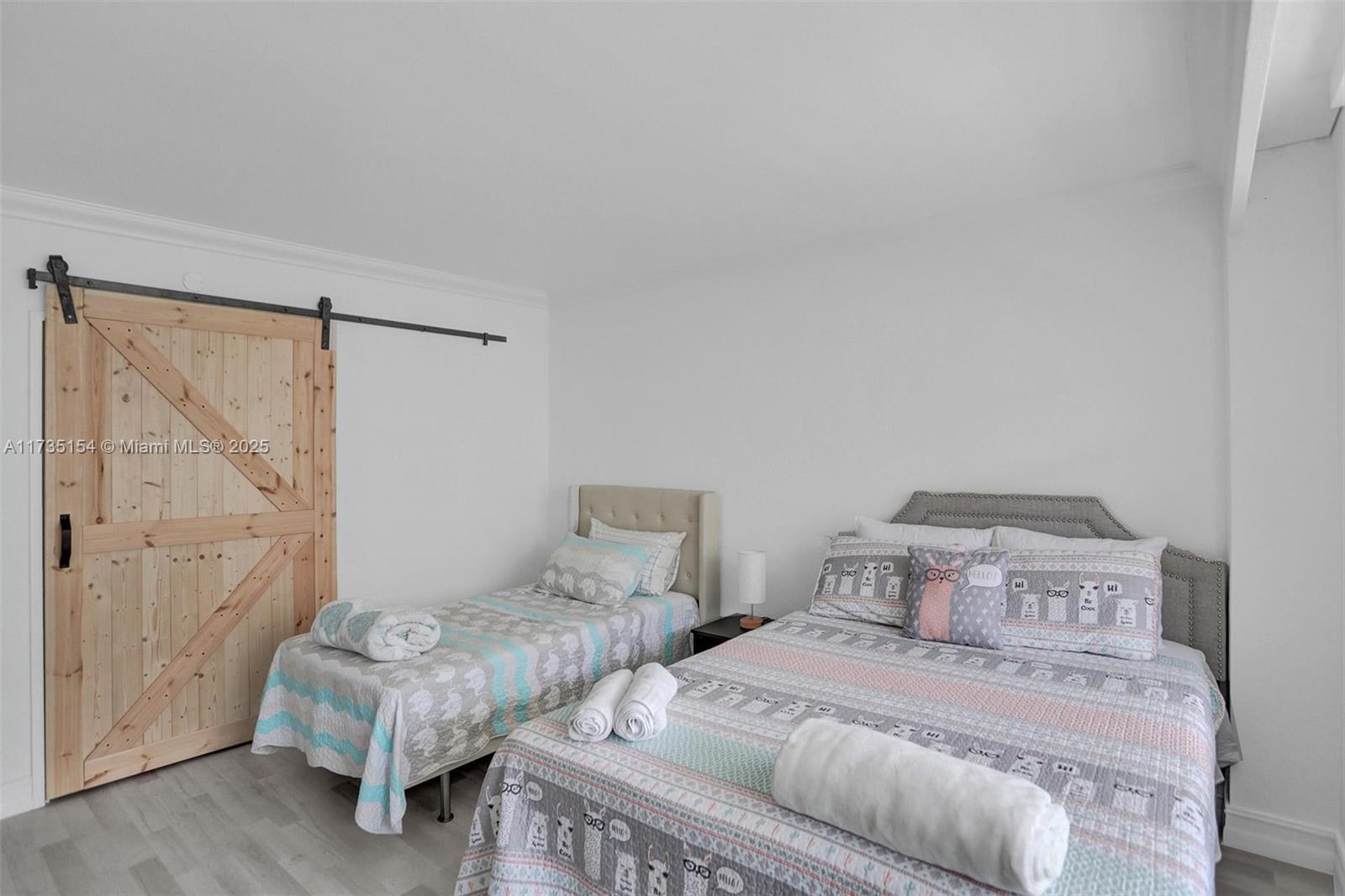 5600 CONDO - Residential