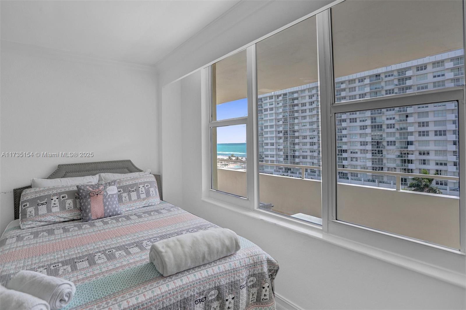 5600 CONDO - Residential