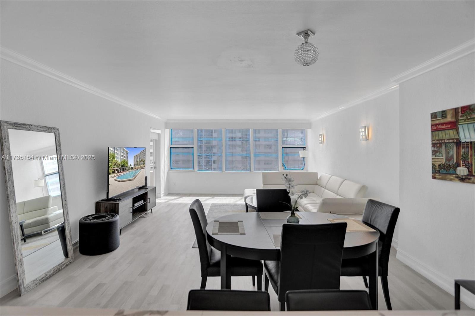 5600 CONDO - Residential
