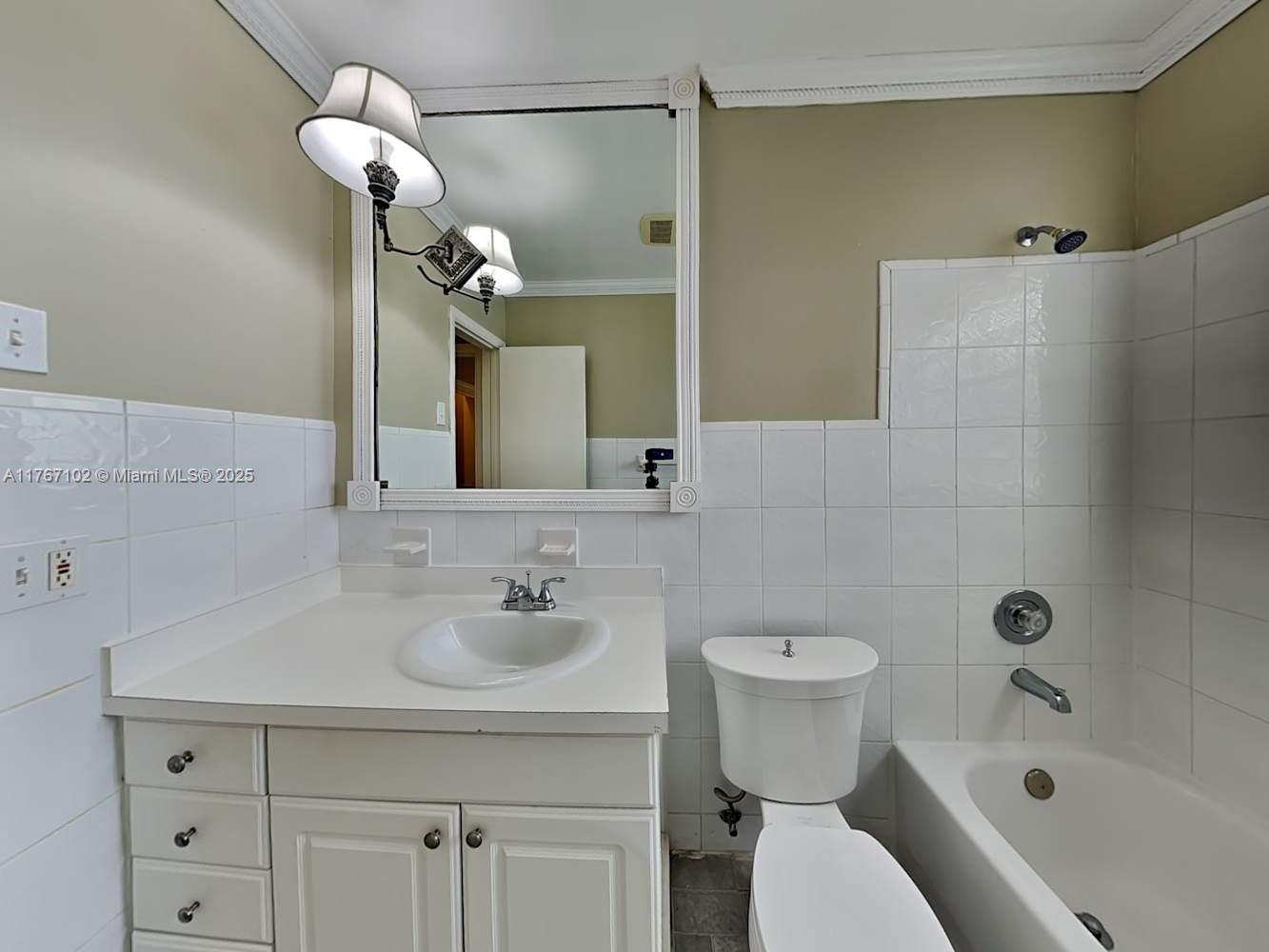 LAKE WYMAN SHORES - Residential Lease