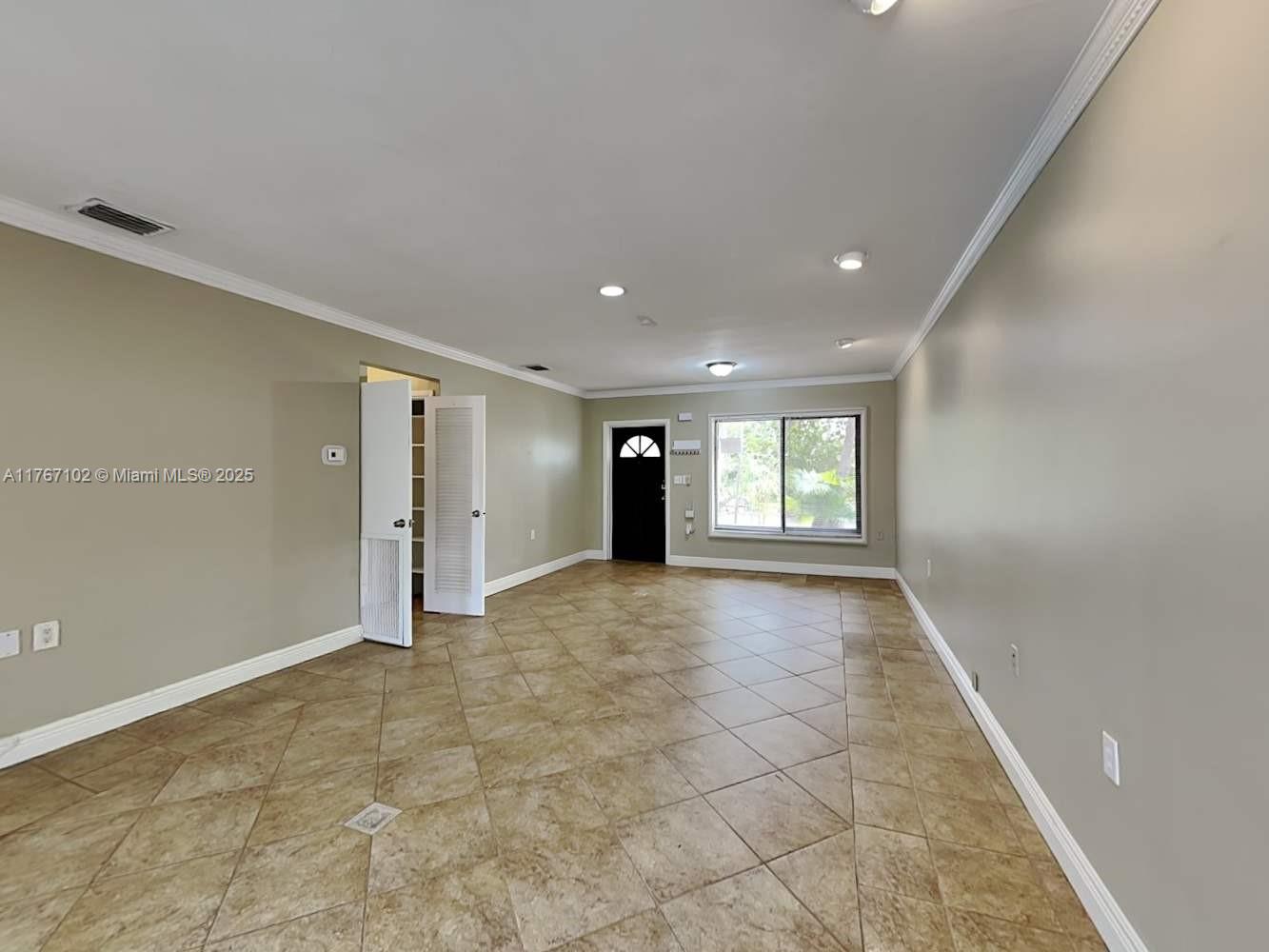 LAKE WYMAN SHORES - Residential Lease
