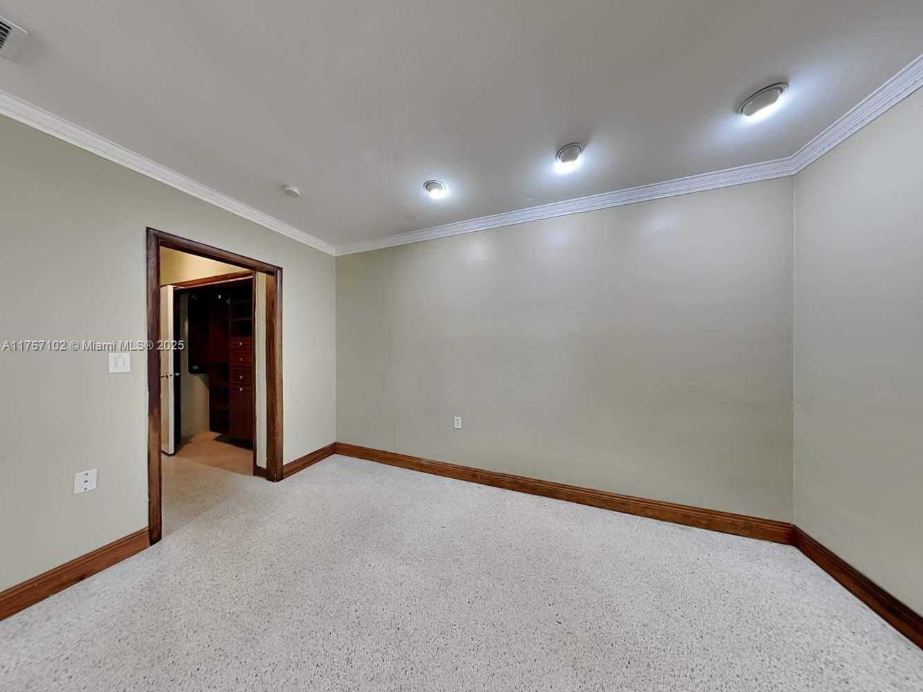 LAKE WYMAN SHORES - Residential Lease