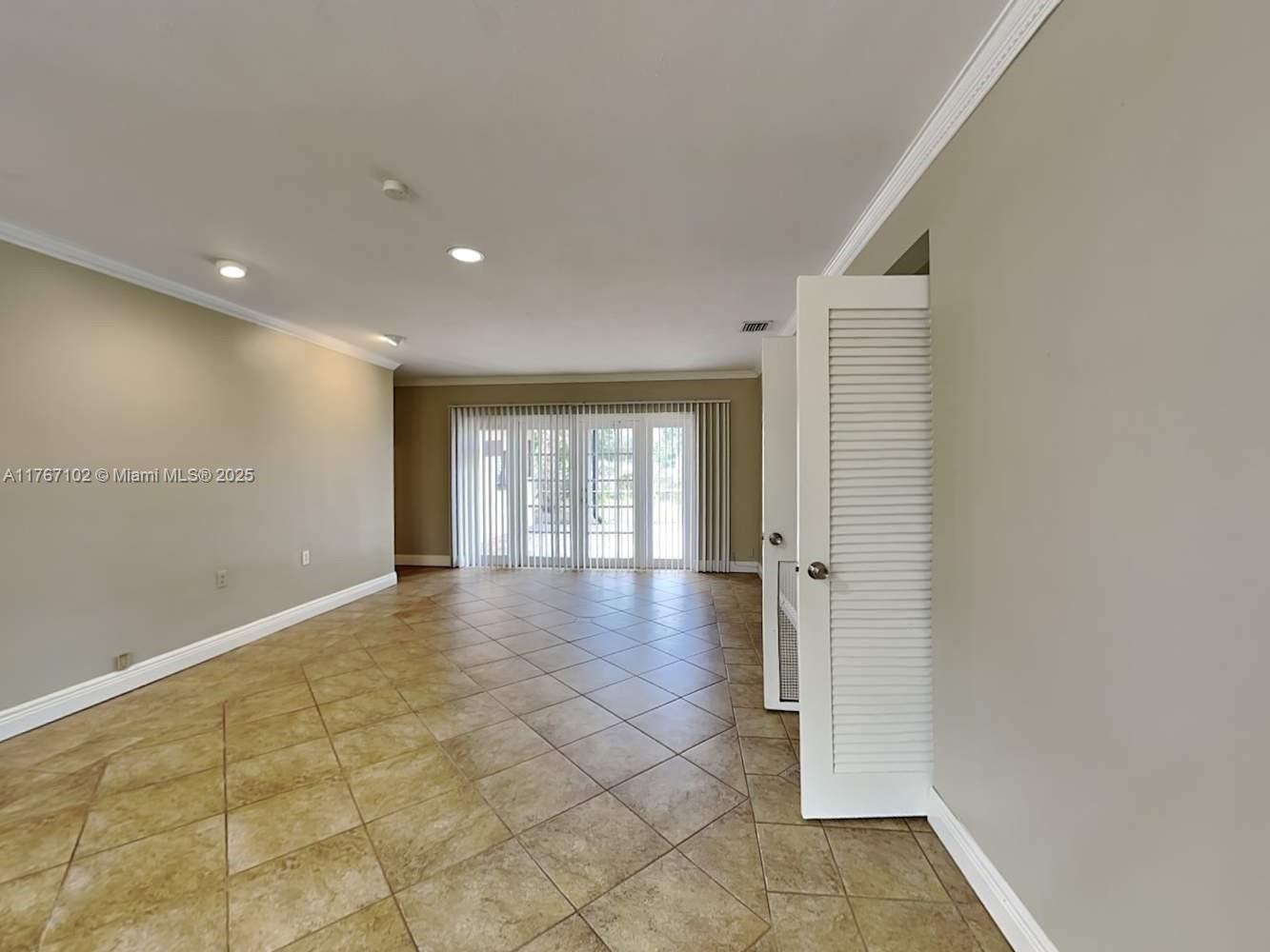 LAKE WYMAN SHORES - Residential Lease