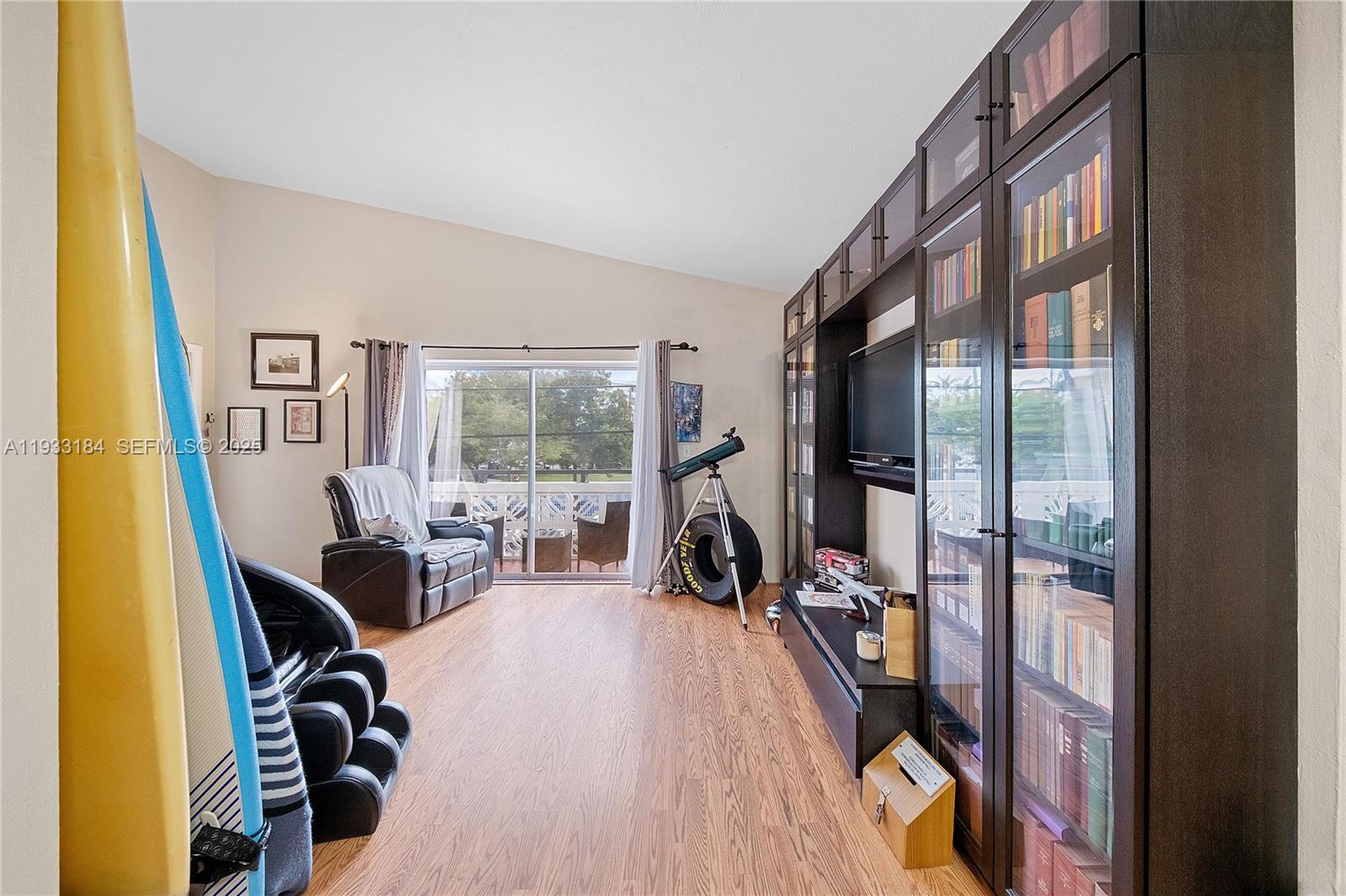 CREEK CLUB # 3 CONDO - Residential