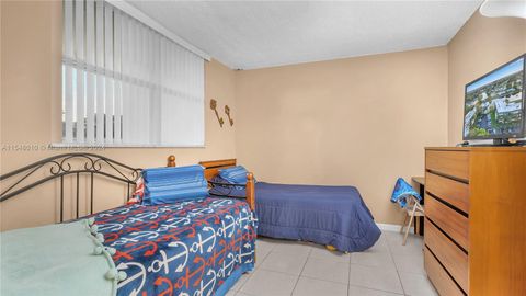 Condominium in Tamarac FL 9080 Lime Bay Blvd Blvd 21.jpg