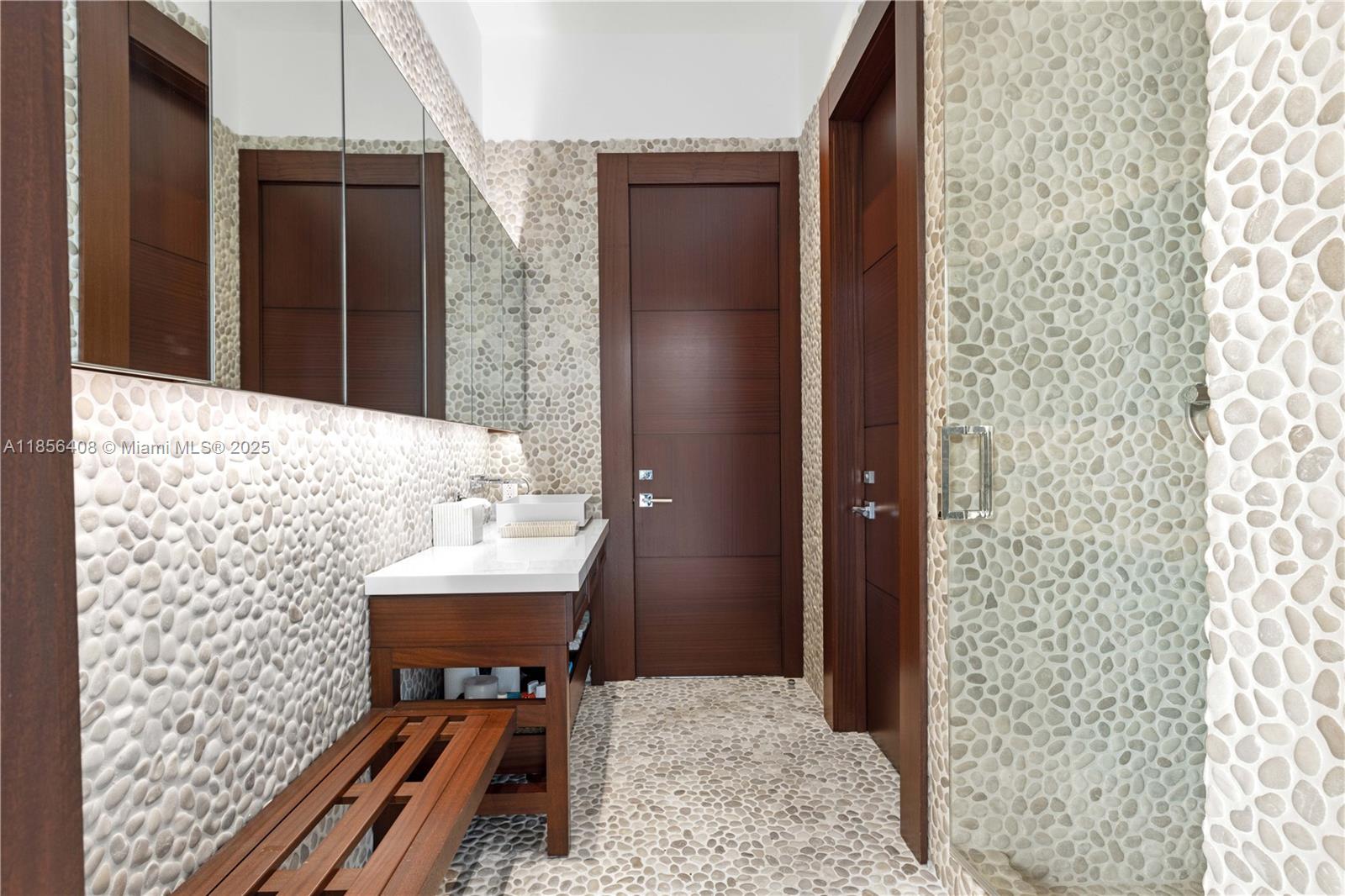 GABLES ESTATES NO 3 - Residential Lease