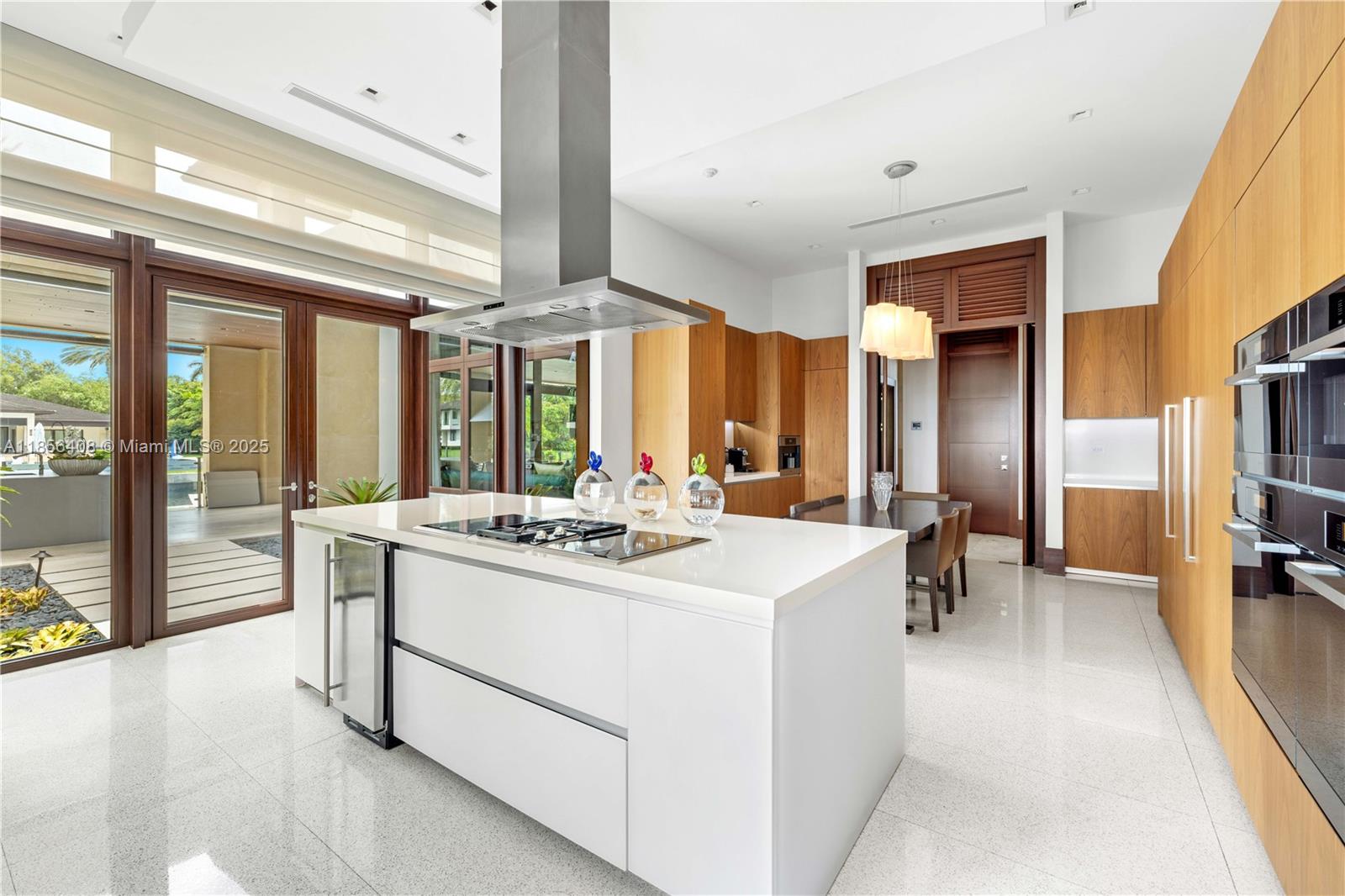 GABLES ESTATES NO 3 - Residential Lease