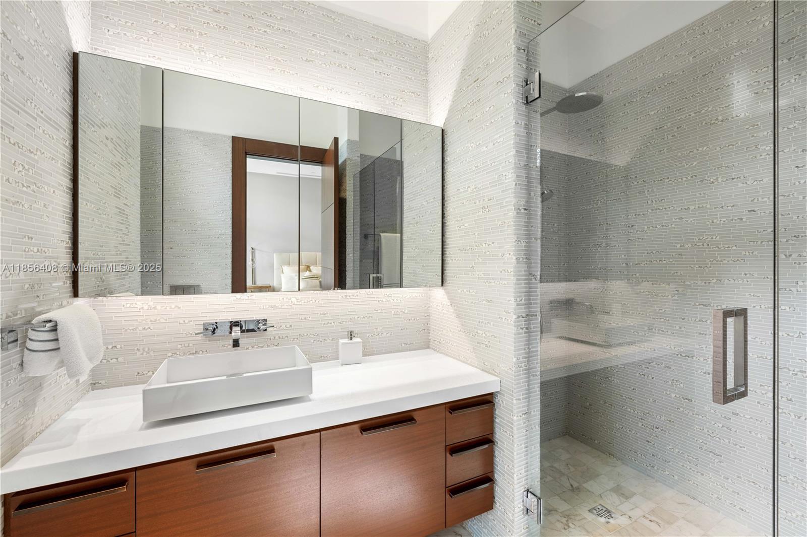 GABLES ESTATES NO 3 - Residential Lease