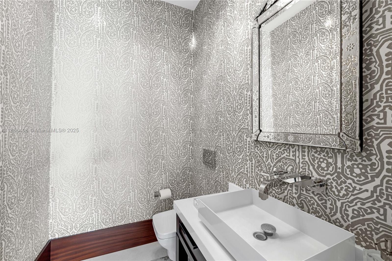 GABLES ESTATES NO 3 - Residential Lease