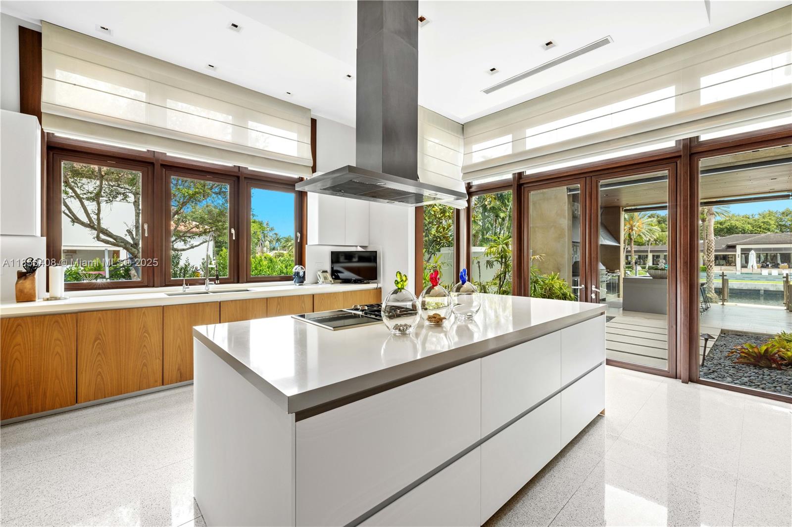 GABLES ESTATES NO 3 - Residential Lease