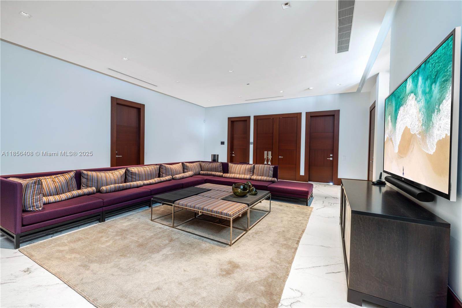 GABLES ESTATES NO 3 - Residential Lease