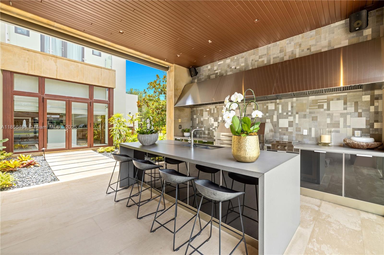 GABLES ESTATES NO 3 - Residential Lease