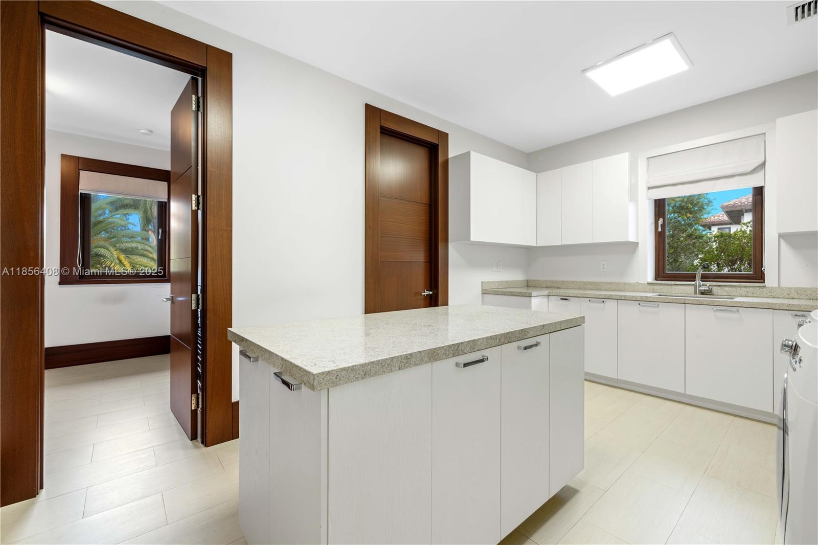 GABLES ESTATES NO 3 - Residential Lease