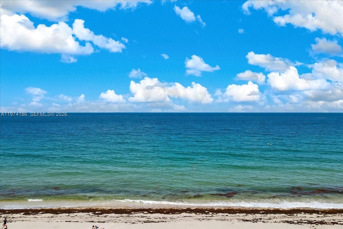 LAUDERDALE BEACH - Residential