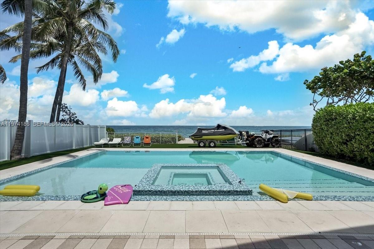 LAUDERDALE BEACH - Residential