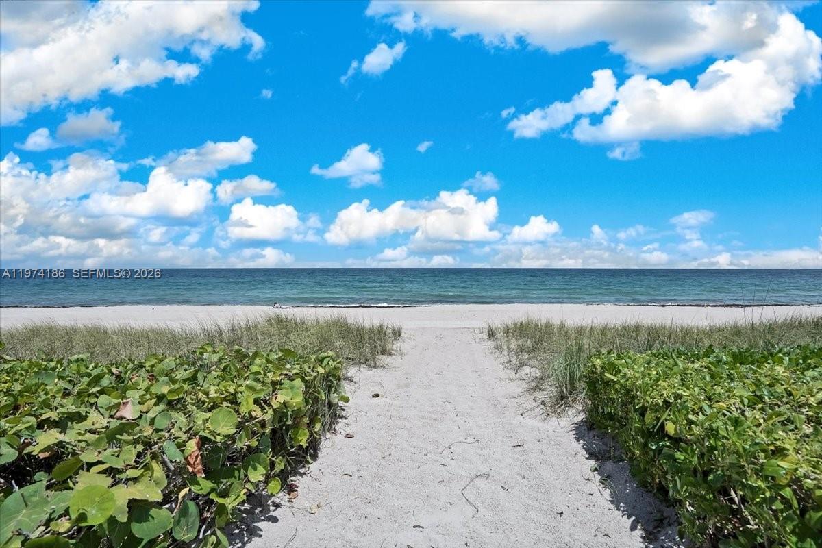 LAUDERDALE BEACH - Residential