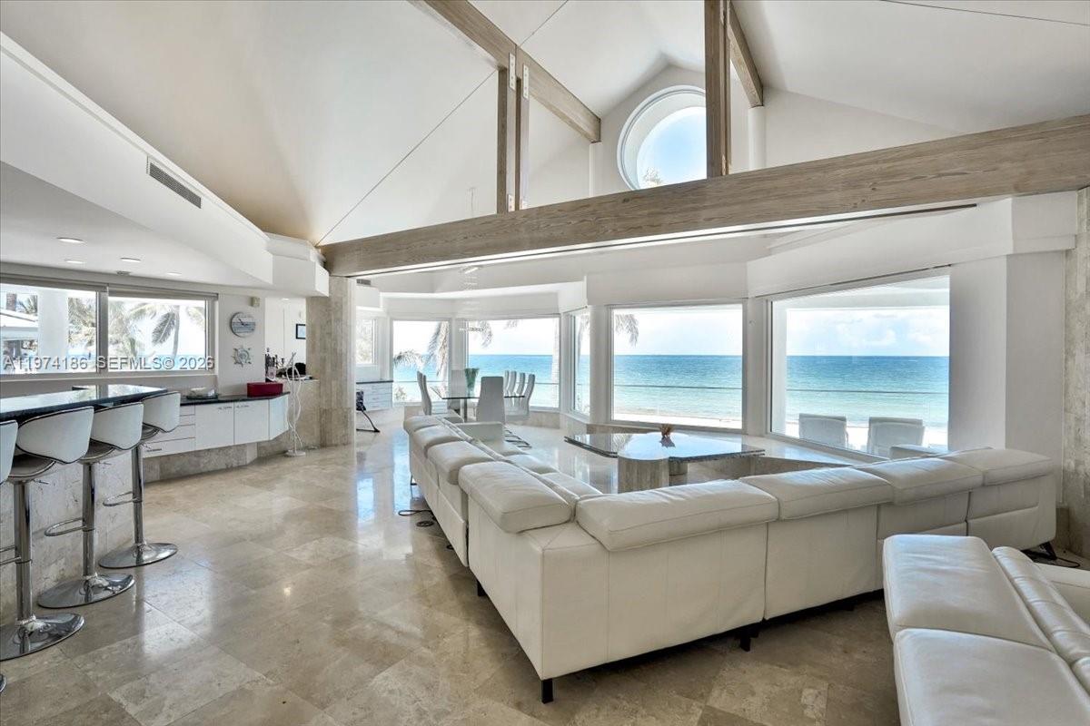 LAUDERDALE BEACH - Residential