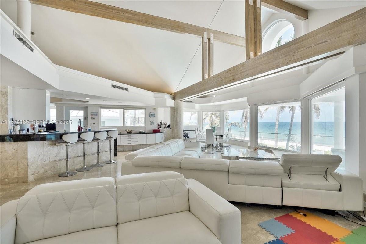 LAUDERDALE BEACH - Residential